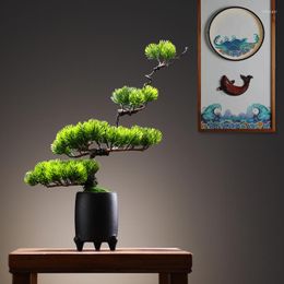 Fleurs décoratives Style moderne Style chinois Simulation Salutation Pin Bonsaï Plantes Artificielles Décor À La Maison Vase De Luxe En Pot Créatif