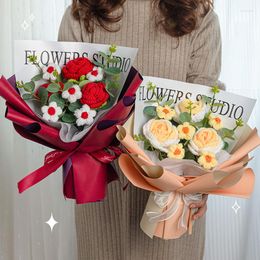 Fleurs décoratives cadeaux de fête des mères Rose Crochet fleur créatif tricoté Bouquet décoration de fête de mariage à la main Saint-Valentin