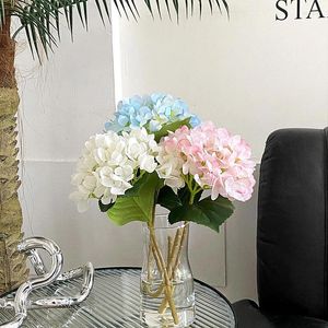 Fleurs décoratives Multicolor Simulated Hortensea Plantes Artificial Wedding Party Party Bouquets Home Table Decorations