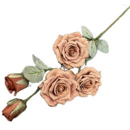 Fleurs décoratives une fleur de rose en soie longue tige 5 têtes branche artificielle Rosa Fluer 11 couleurs pour centres de table de mariage maison florale