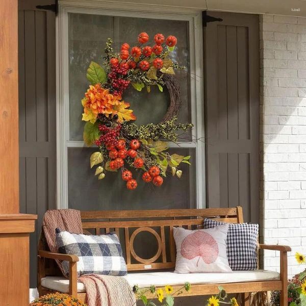 Flores decorativas Corona de otoño al aire libre Cosecha vibrante Mini calabazas Bayas Decoración ornamental para la puerta principal Hogar Acción de gracias Interior