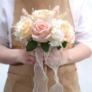 Fleurs décoratives Party Party Rose artificielle élégante bouquet de fausse fleur de mariée multicolore avec feuilles vertes réalistes Ruban réutilisable