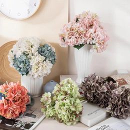 Flores decorativas Práctico diseño de escena romántica de flores artificiales, ramo de boda que no se decolora, hortensia de simulación