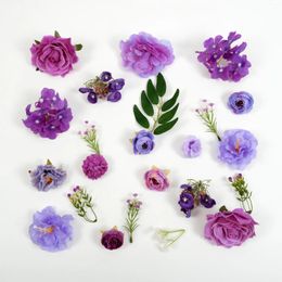 Flores decorativas Púrpura Artificial Silk Flower Mix Mezcla Green hoja 42 piezas Vegenerada falsa para artesanías de bricolaje Bouquets Decoración