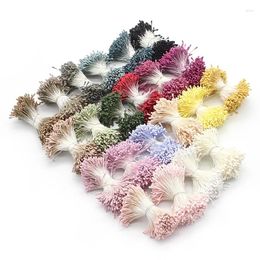 Fleurs décoratives mélange aléatoire 900pcs 2 mm multiptions étamines artificielles faites à la main pour la décoration de maison de fête de mariage accessoires de bricolage