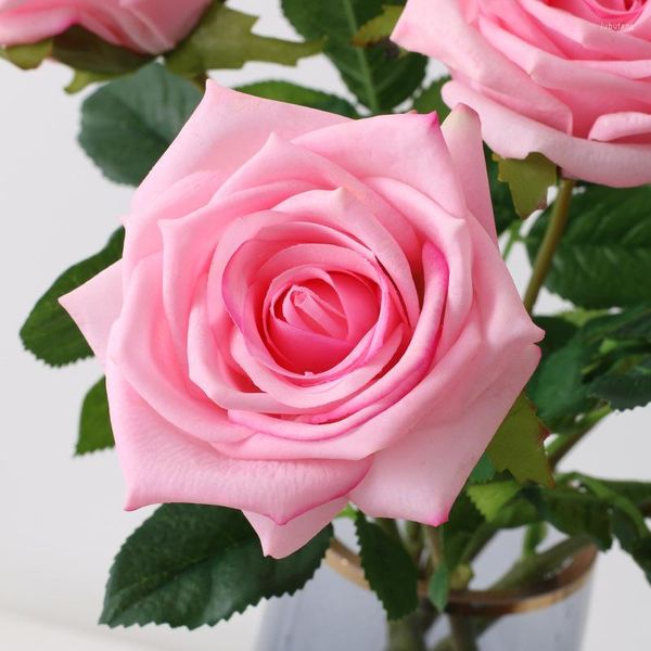 Fleurs décoratives Real Touch Faux Latex Rose Table À Manger Nordique Décor À La Maison Rose Blanc Hydratant Roses Artificielles Décoration De Mariage