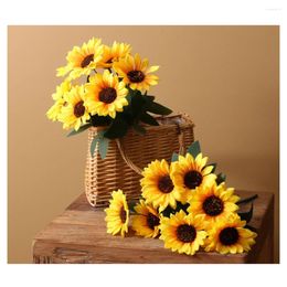Decoratieve bloemen realistische verschijning zonnebloemen boeket voor bruiloft en feestdecoratie duurzaam zijden kunstmatig huis