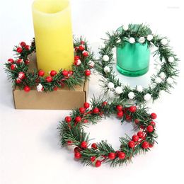 Fleurs décoratives Berry Pine Pine Needle Christmas Wreath Holder Candlestick Artificial Cherry Garland Year Decoration