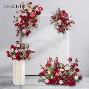 Fleurs décoratives de mariage rouge arc en fond décor artificiel arrangement de fleurs arrangement de fleurs artificielles pending de fête de fête de fête maître