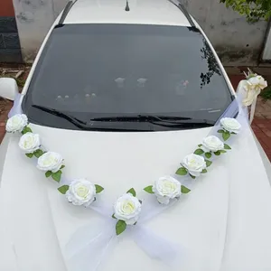 Fleurs décoratives Fleur artificielle de rose blanche romantique avec rubans voiture de mariage Mothercade Motorcade Décoration Porte de porte Silk