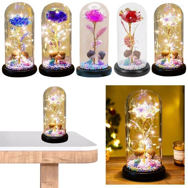 Fleurs décoratives fleur de rose dans le dôme en verre batterie de lampe à LED artificielle alimentée Ambiance romantique lumière pour le cadeau de la Saint-Valentin