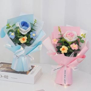 Decoratieve bloemen San Valentin Dagbloemboeket Gehaakte boeketten Afgewerkte Wovrn-pop Bruiloftsgasten Cadeau 14 februari