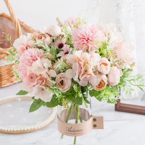 Decoratieve bloemen Silk Multicolor Bouquet Artificial Hydrangea Rose Ball Chrysanthemum Diy Christmas Decorations For Home Wedding