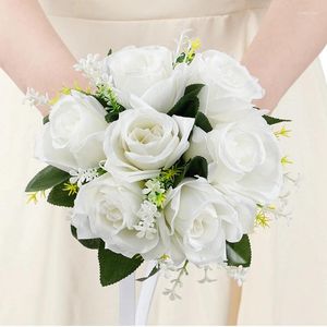Fleurs décoratives Bouquets de fleurs nuptiales de mariage en soie tenant une fête de champagne blanc artificielle de bouquet de rose naturel