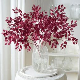 Fleurs décoratives simulées feuilles de chêne à 5 branches feuille d'étoile herbe salle de mariage El Guide Table à manger décoration plastique Flowe