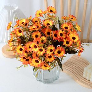 Fleurs décoratives chrysanthemums simulés avec 18 têtes orange petites marguerites tissu de soie bouquet de fleurs artificielles