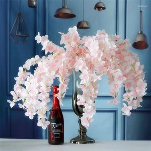 Decoratieve bloemen gesimuleerde Lichtblauw Hydrangea rattan kunstmatige planten bonsai Vernonia esculenta thuisfeest bruiloftdecoratie