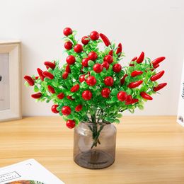 Fleurs décoratives simulées plante poivre rouge fruits cerisier décoration de la maison Table affichage en plastique accessoires de tir faux