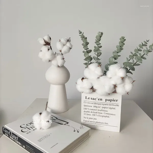 Flores decorativas Hoja de eucalipto de plástico simulado Conjunto de algodón de seda seca Hojas de plantas pseudoverdes Decoración del hogar Bolsa de papel kraft Floral