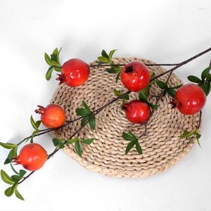 Fleurs décoratives Simulate Granate Fruit de maison Feuille de meuble Berry Berry Artificial Flower Pogograph Props False Branch