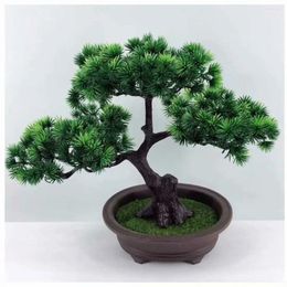 Decoratieve bloemen gesimuleerd welkom Pine Bonsai Desktop -ornamenten Niet waar en bomen Foyer Decoratie Home Accessoires