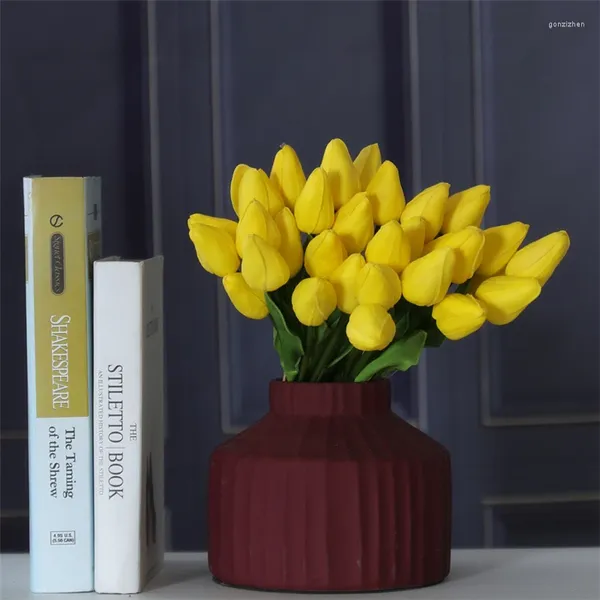 Fleurs décoratives simulées Tulipes jaunes bouquet plantes artificielles bondiaeum variriegatum à la maison décoration de mariage