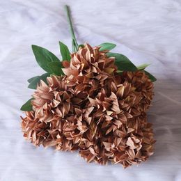 Simulation de fleurs décoratives 10 têtes de pivoine grappes en soie pour décoration de maison mariée tenant le bouquet de fausses pivoines