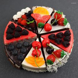 Simulation de fleurs décoratives, fruits, framboise, Triangle, tranche de gâteau, modèle de nourriture réaliste, accessoires de crème glacée artificielle, jouets amusants