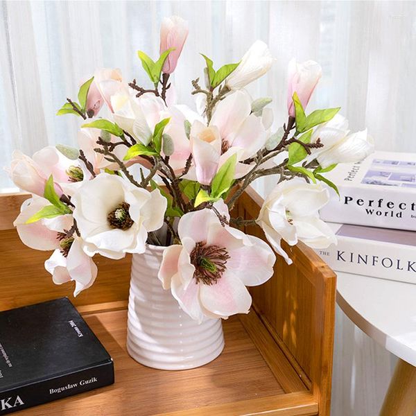 Flores decorativas Simulación Magnolia Planta Ramo de flores de seda artificial para el hogar Sala de estar Decoración Boda Falsa Pografía Accesorios