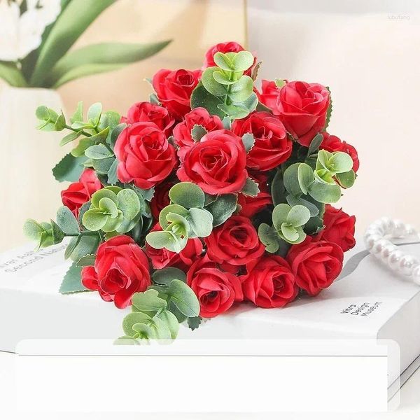 Fleurs décoratives Simulation Roses soie feuille d'eucalyptus centre commercial décor artificiel ivre princesse rouge Rose Bouquet bureau fausse fleur