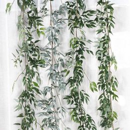 Flores decorativas simulación de mimbre hojas verdes decoración de boda de boda sauce planta ratán de jardín en vides falsas