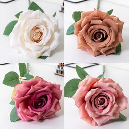 Flores decorativas Single Big Flower Head Seda Artificial Rose Fiesta de bodas Bouquet Room Jardín Tope Diy Falso