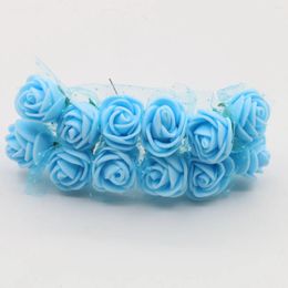 Fleurs décoratives Bleu ciel 12pcs 2cm mini-mousse artificielle Rose avec bouquet net bouquet multicolore de mariage anniversaire décoration de fausse couronne de fausse couronne