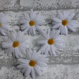 Fleurs décoratives petits tissus en soie artificielle fausse marguerite blanche têtes de tête accessoires décorations de mariage accessoires de cheveux diy 80pcs 6cm