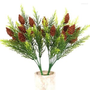 Fleurs décoratives petit bouquet de pin en plastique avec des noix artificielles pour la décoration de la maison de Noël fausses plantes pomme de pin Faux verts