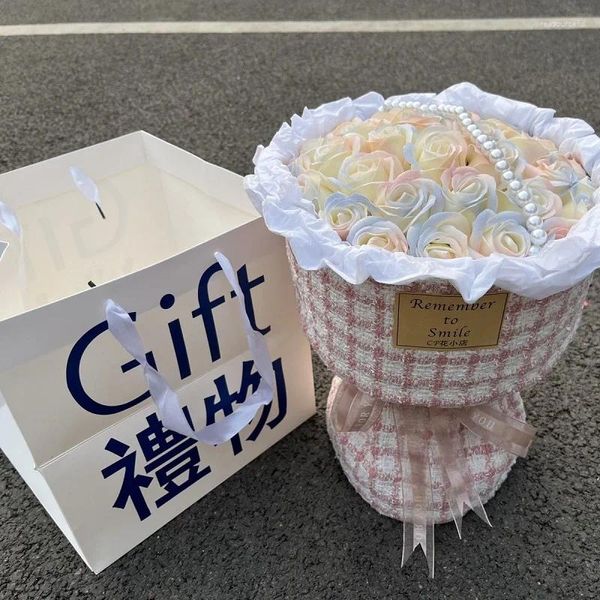 Fleurs décoratives Soap Immortal Flower Mother's Fay Po Props Valentin's Gift Wedding Anniversary Bundle Decoration