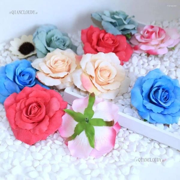 Flores decorativas Oferta especial 10 piezas Velvet Artificial Rose Silk Heads Boda Broche de pared de la pared de bricolaje