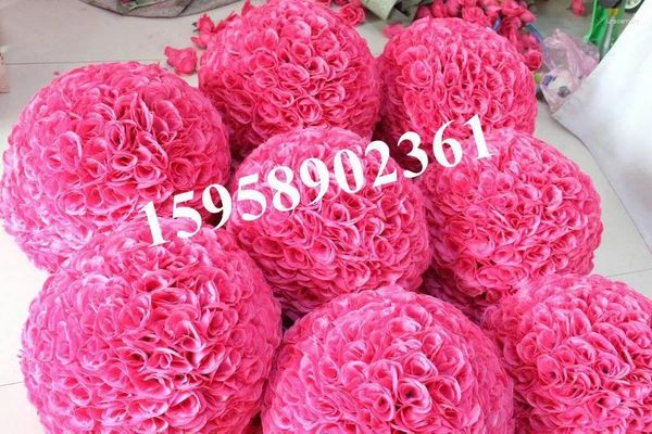 Flores decorativas Spr 50 cm Bola de flores de seda artificial plástico interno rojo o ciruela rosa