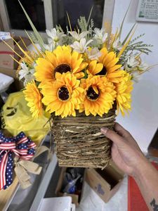 Fleurs décoratives printemps jaune clair tournesol panier de fleurs porte couronne de couronne suspendue décoration maison et mini couronnes
