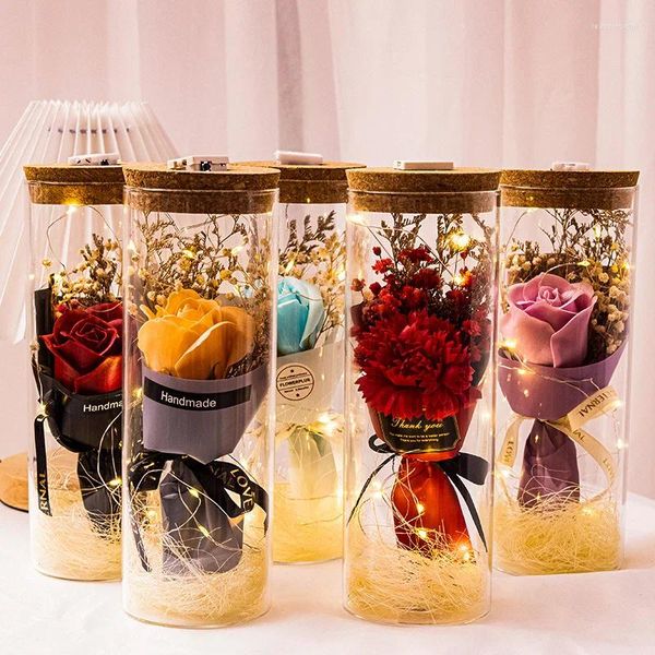 Flores decorativas Rose llena de estrellas Everlasting con luces de vidrio Deseando la botella Día de San Valentín para enviar regalos de aniversario de novia