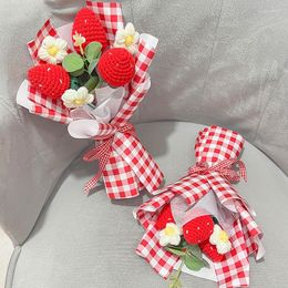 Fleurs décoratives fraise Crochet tissé à la main fausse fleur créatif bricolage Bouquet anniversaire fête des mères cadeau artificiel