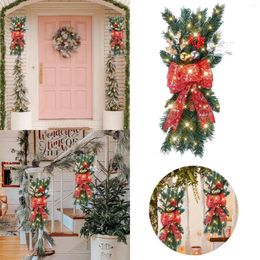 Fleurs décoratives parlant des arcs de couronne de Noël pour la cuisine le prélit sans fil d'escalier de garniture couronne de porte d'entrée de la porte de vacances
