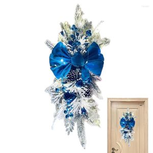 Flores decorativas Botín de lágrima para puerta delantera Inalámbrico Preiluminado Vacaciones con luces de hadas Coronas de Navidad Conos de pino natural