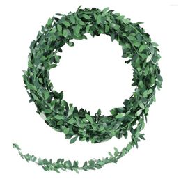 Feuilles vertes artificielles de feuillage artificiel de gâteau de guirlande de fleurs décoratives de vignes