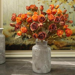 Fleurs décoratives Vintage Small Rose Artificial Flower Decoration SEG STEM FAKE FALK SILK ROSES POUR LES BOUQUES DE MARIAGE DE DIY