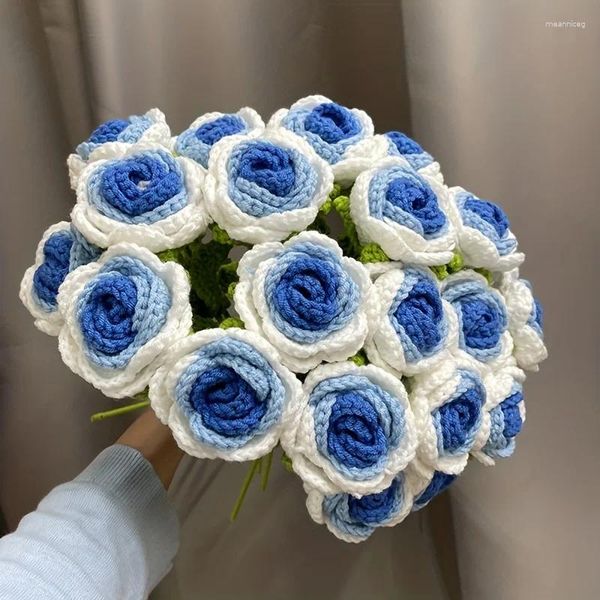 Bouquet de roses tissées de fleurs décoratives, fausses fleurs artificielles au Crochet faites à la main, fil fini pour cadeau de saint-valentin