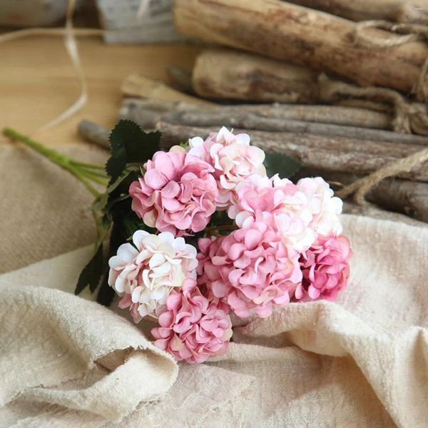 Flores decorativas Decoraciones de boda Ramo de crisantemo Manojo de flores artificiales de seda real