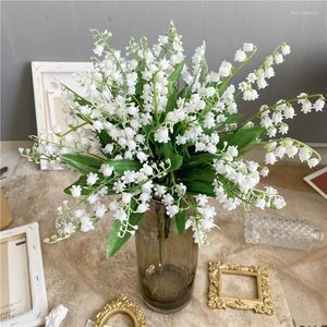 Fleurs décoratives blanc fleur artificielle muguet cadeau soie faux Bouquet pour bureau à domicile fête de mariage décor Flore