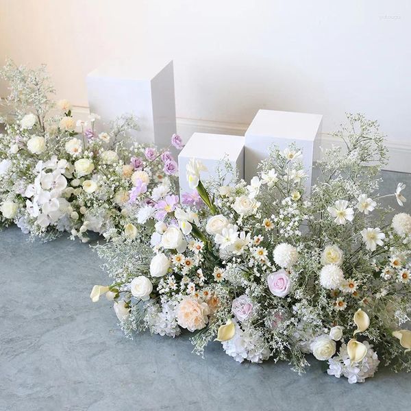 Flores decorativas Blanco Aliento de bebé Rosa Tierra artificial Arreglo floral Mesa de boda Centro de mesa Deco Gypsophila Floral Evento Fiesta