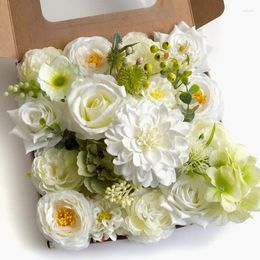 Dekorative Blumen, weiße Rose, künstliche Seidenköpfe, 18 Stück, mit grünem Blatt, DIY, Hochzeit, Zuhause, Valentinstag, Dekoration, Blumenstrauß, künstliche Blumen